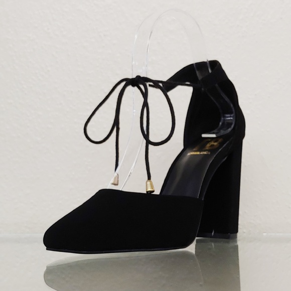 Shoes - Women's Black Heels